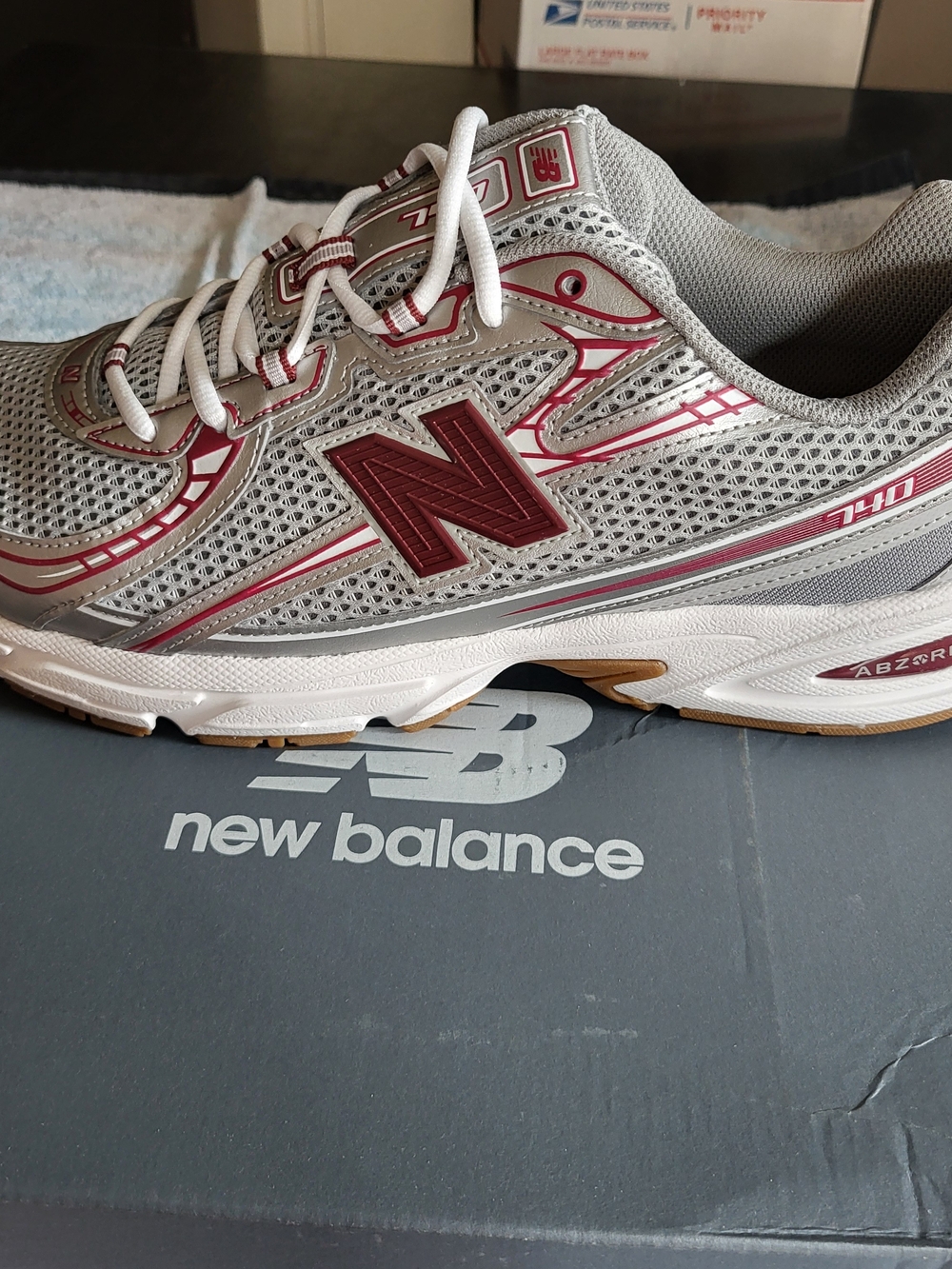 *NEW* New Balance 740 Lifestyle Red White Silver Men's Size 12 Women's 13.5 wBox